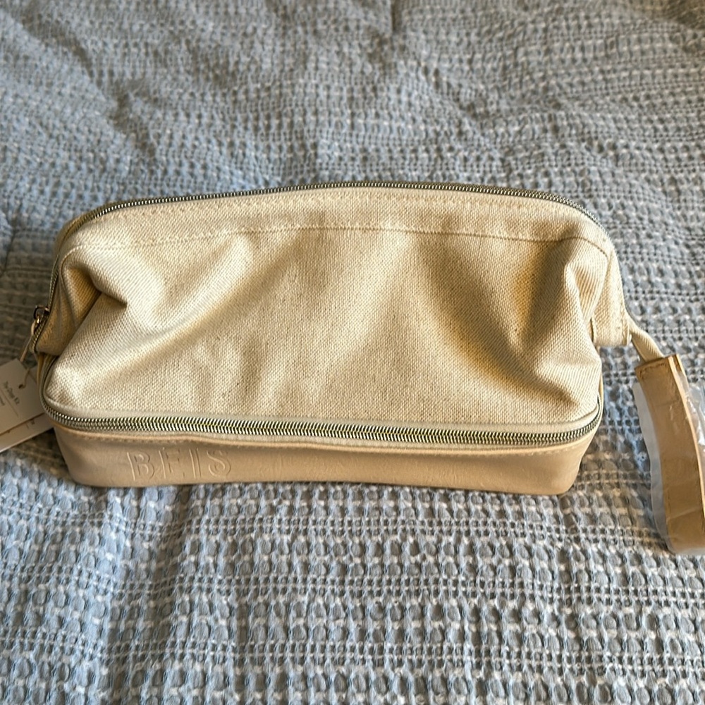 Beis cosmetic/toiletry bag